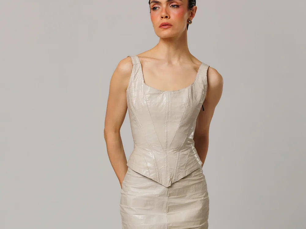 Detalhe da Corselet Bardot Enguia